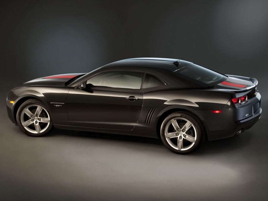  Chevrolet Camaro RS 45th Anniversary 2011 года  (фото 4 из 9)